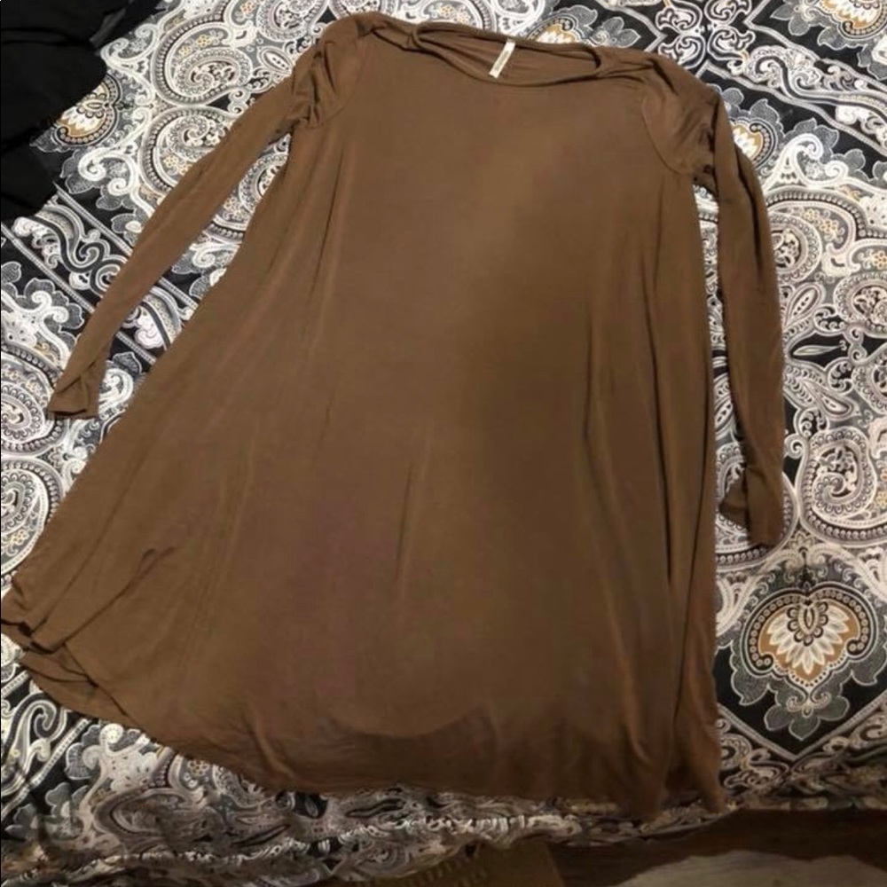 Brown piko dress with pockets
